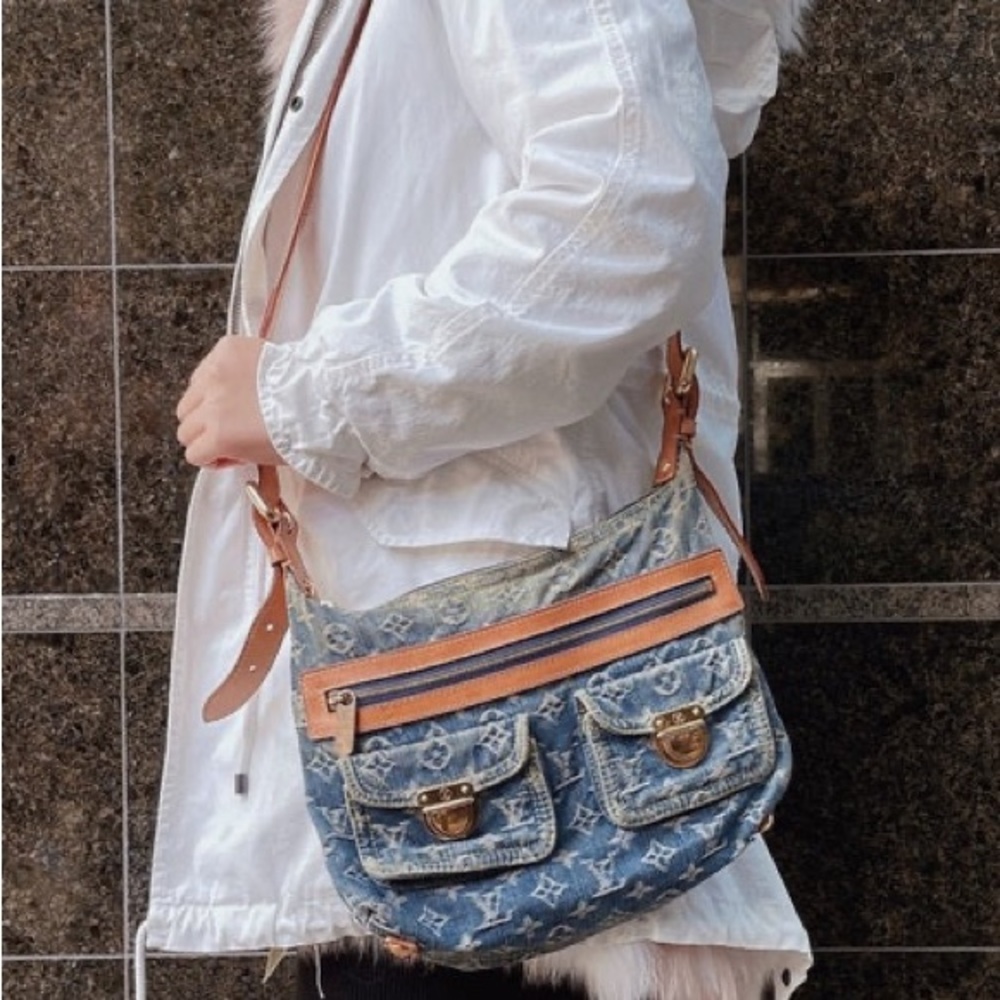 💎DISCONTINUED 💎CROSSBODY DENIM LOUIS VUITTON BAGGY